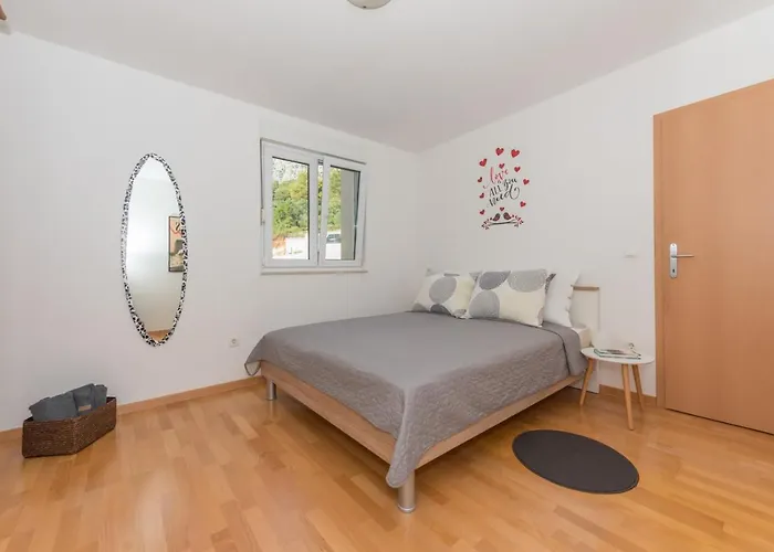 Daire View, Makarska, Free Parking